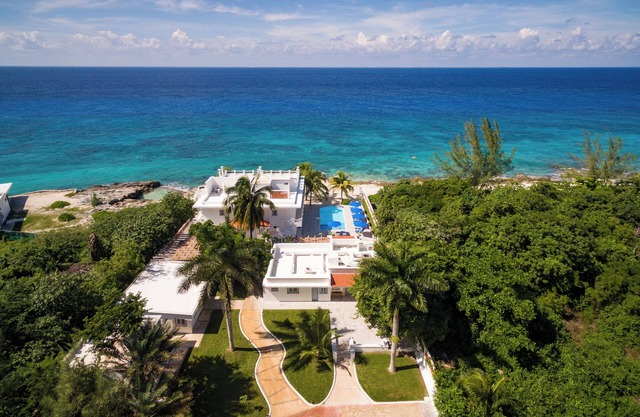 VILLA FUENTE, 2-bdrm Garden/Oceanfront View Villa at Villas Santa Pilar Cozumel