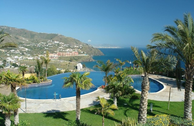 Villa Fuentes with Sea View, Shared Pool & Wi-Fi