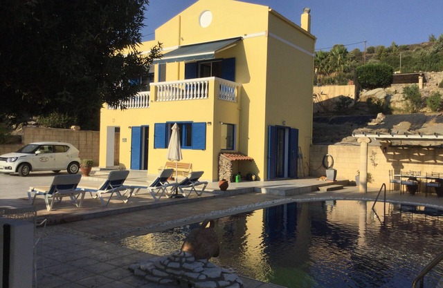 Villa Helios with Private Pool,New outside kitchen and BBQ, welcome pack inc.