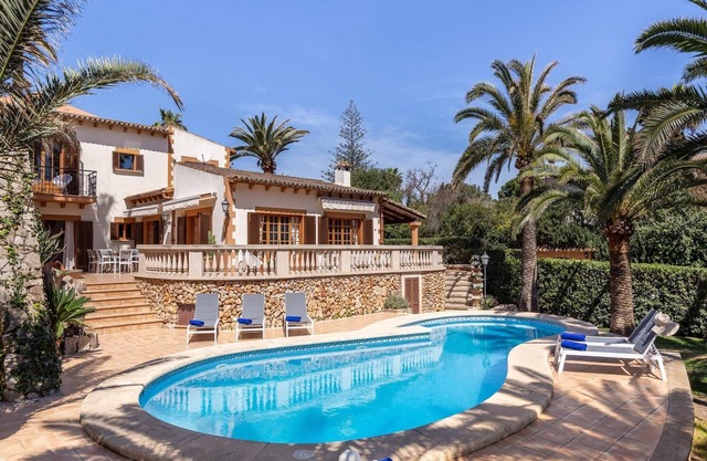 Villa in Son Servera with Beach & Pool