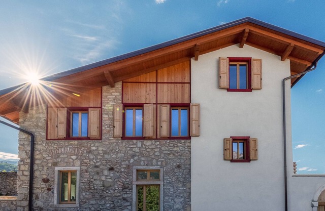 Villa in the vineyards overlooking the mountains