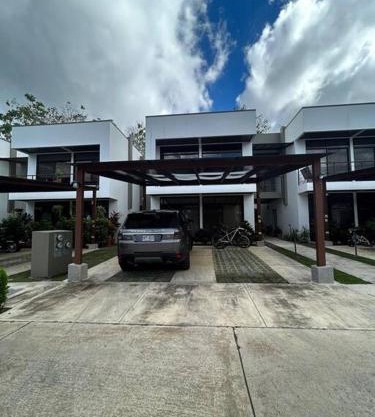 Villa Inoa en Playa Jaco