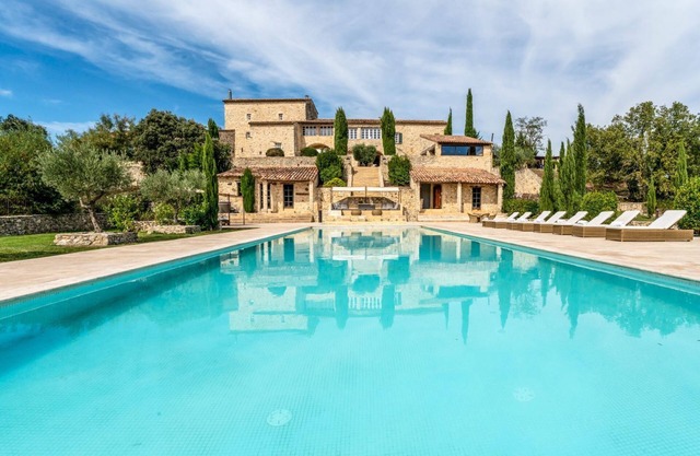 Villa Jolivet - Ten Bedroom Villa, Sleeps 19