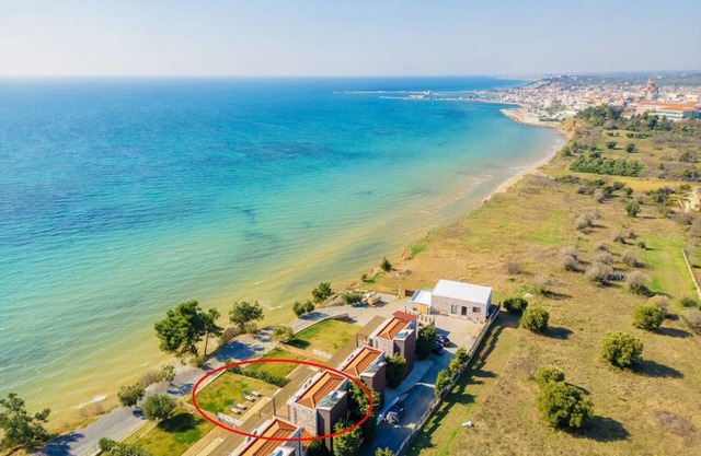 Villa Kalma - Three Bedroom Villa, Sleeps 6