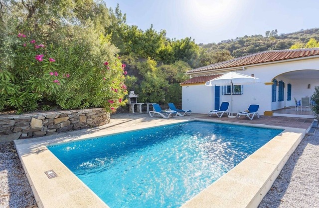 Villa La Frasca Sayalonga by Ruralidays