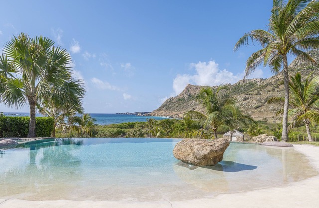 Villa La Roche dans l’Eau | Ocean View - Located in Tropical Grand Fond with Private Pool