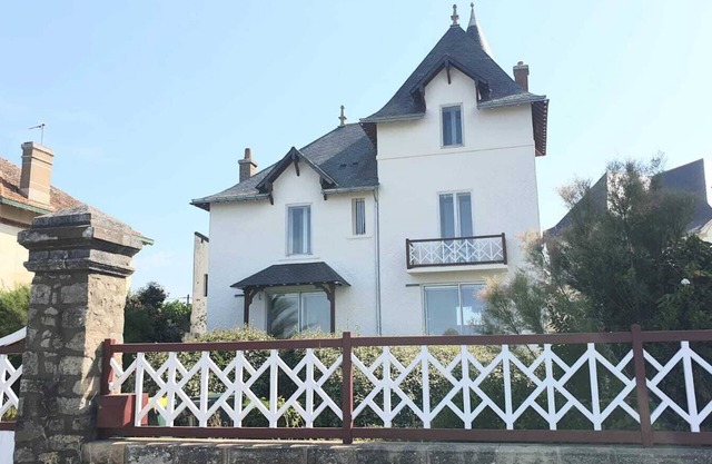 Villa 'Lin Et Maree Face Océan' with Sea View, Private Garden and Wi-Fi