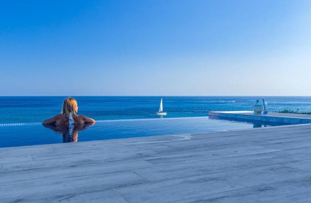 Villa Lola