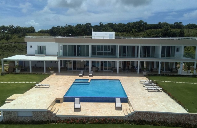 Villa Loma Azul Cabrera