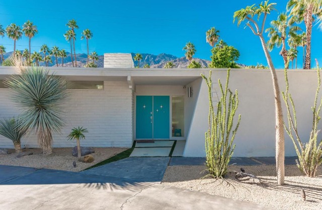 Villa Marcus Your Mid Century Modern Oasis