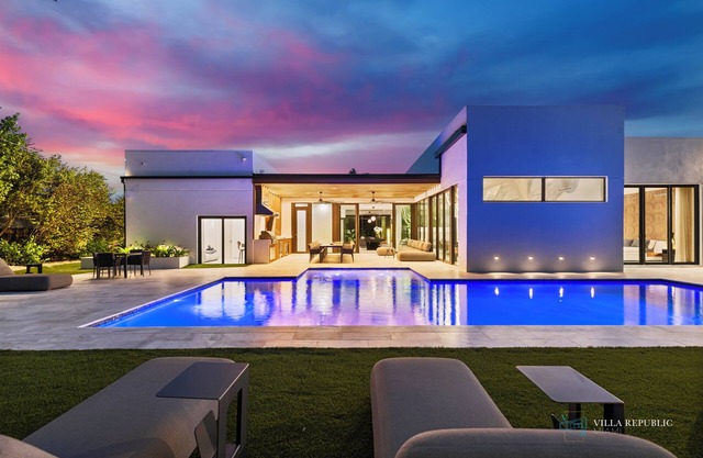 Villa Maya: A Luxury Retreat in North Miami Beach