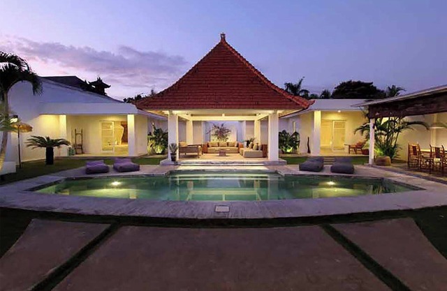 Villa Mutiara Putih Central Seminyak Beach 3mn