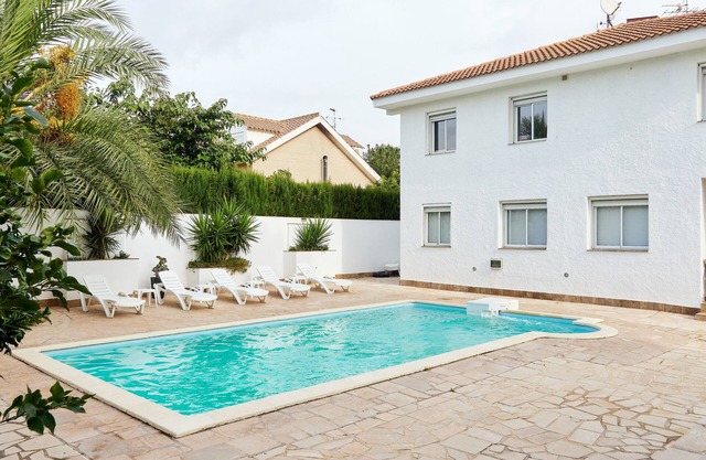 Villa "Naizan" with Private Pool, 3 Terraces and Wi-Fi