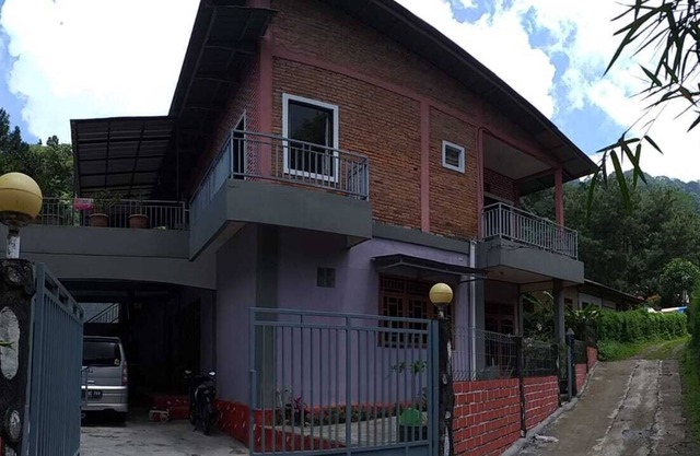 Villa near from waterfall