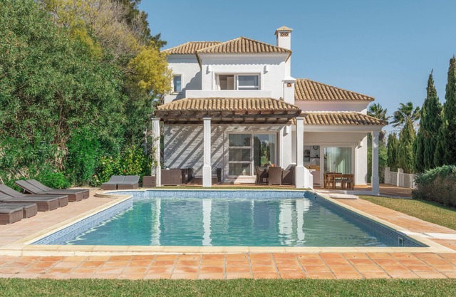 Villa Oleandro with Mountain Views, Pool, Garden and Wi-Fi