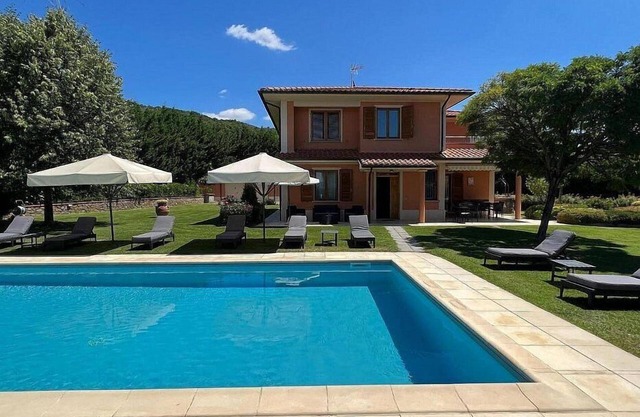 Villa Oscar: A pleasant and spacious two-story villa surrounded by the greenery, with Free WI-FI.