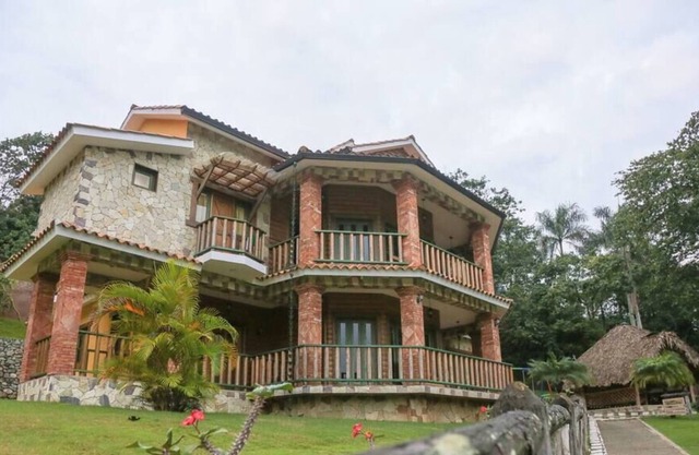 Villa Palmera with Air Conditioning - Jarabacoa RD