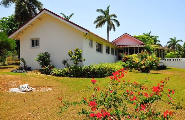 VILLA PATIENTLY WAITING - A DIAMOND LISTED RENTAL - A NORTH COAST JAMAICAN GEM