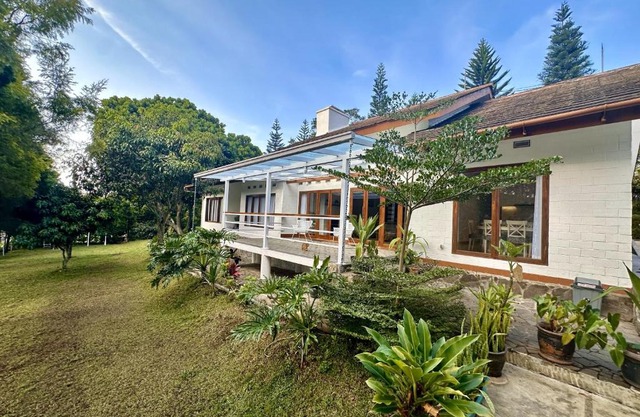 Villa Putih Le Cordon