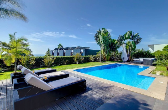 Villa Ravenala by LovelyStay