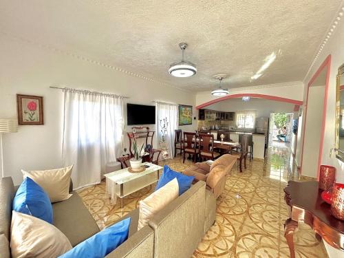 Villa Rosa 3 Habitaciones Balcones Aire Acondicionado Espacio Ideal Para Tu Familia O Grupo