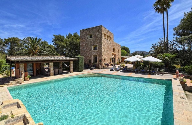 Villa 'Sa Torre Dorada' with Mountain View, Wi-Fi and Air Conditioning