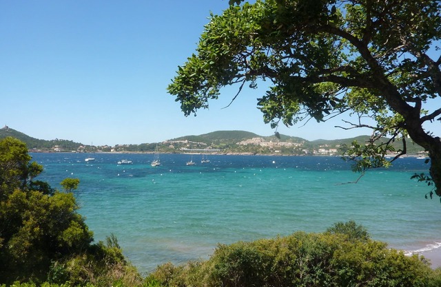 Villa SAPHIR de Ppied :4 master suites + 9-seater jacuzzi. Pets welcome.