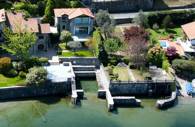 villa Sarah lakeside