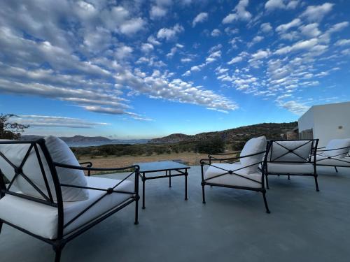 Villa Serene Milos