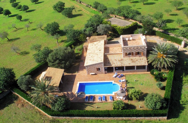 VILLA SES FIGUERES WITH POOL AND FREE INTERNET AVAILABLE FROM 23. 08.-09. 09.