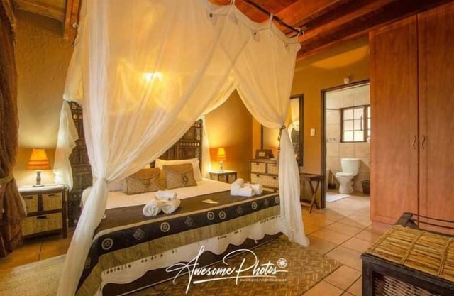 Villa - Sleeps 10 - Pool - Patio - Housekeeping