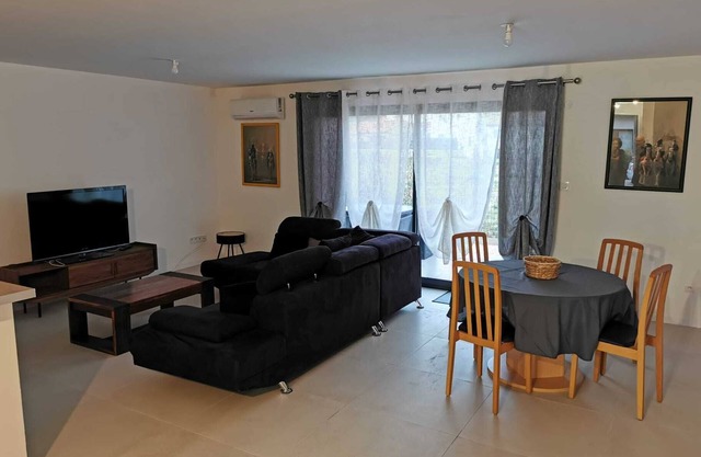 Villa spacieuse 2 chambres proche des plages, montagne Espagne, nature climatisé