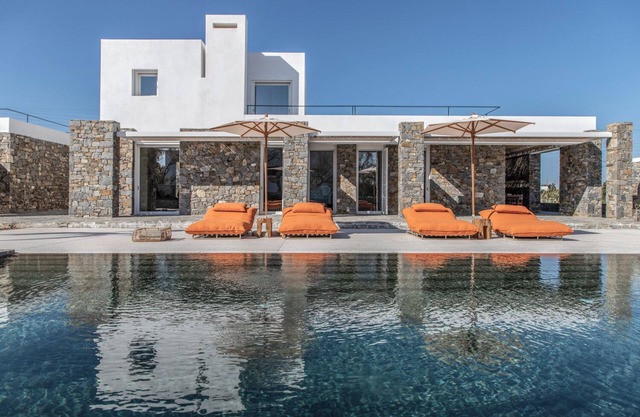 Villa Suki - Five Bedroom Villa, Sleeps 14