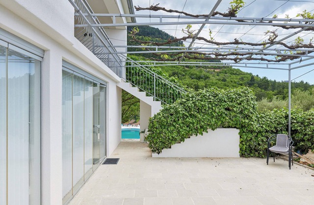 Villa Valeriana with Outdoor Pool