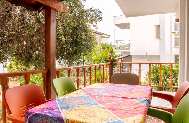 Villa w Balcony Near Local Beaches in Karaburun