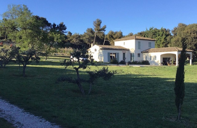 Villa with pool 6 pers. - between Aix-en-Provence & Marseille -Provence- PACA
