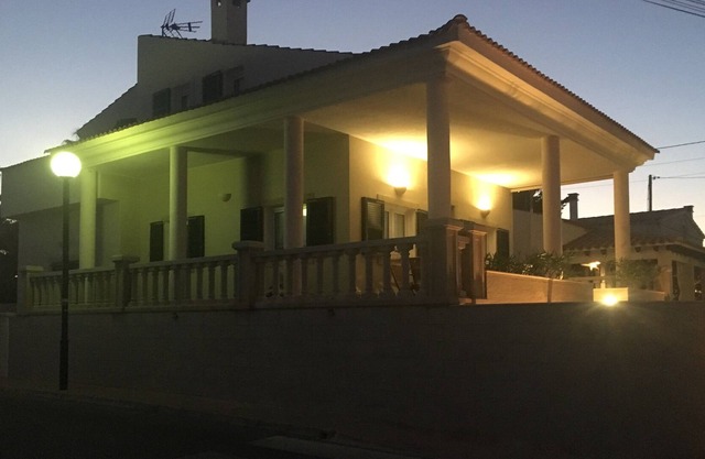 VILLA WITH GREAT VIEWS MINIMUM MONTHLY RENT