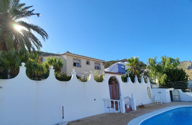 Villa with heated pool and a lovely green garden