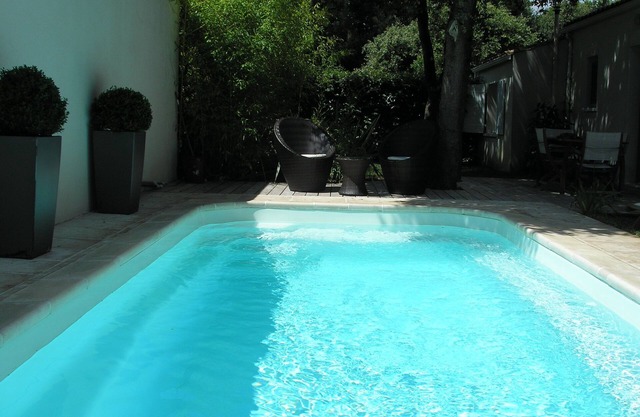 villa with private pool, 800 m from the beach, 200 m from cycle paths