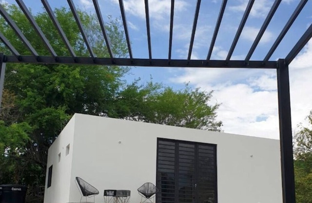 Villa with private pool for up to 12 people,pets allowed,ecological trails nerby