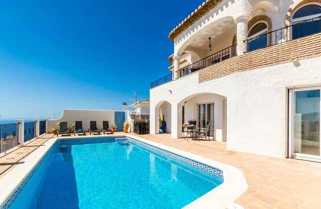 Villa with private pool and amazing views