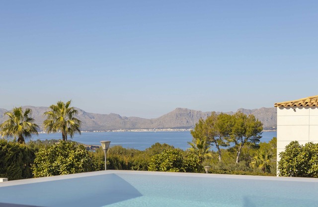 Villa with seaview of the bay of Pollensa and Formentor