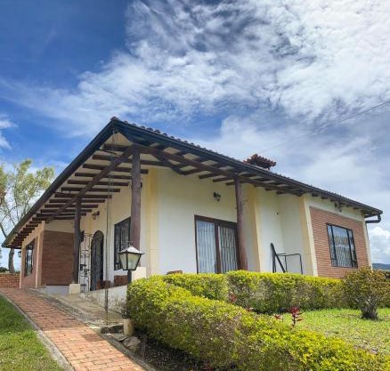 VillaMoreno - Casa Campestre