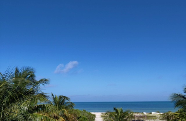 Villas Del Mar Master Suite - First Floor Only