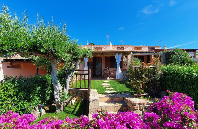 Villasimius - Small indipendent Villa 300mt from the sea
