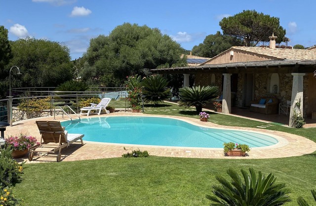 Villasimius, Villa with private pool 150 mt from the sea in Cala Caterina.