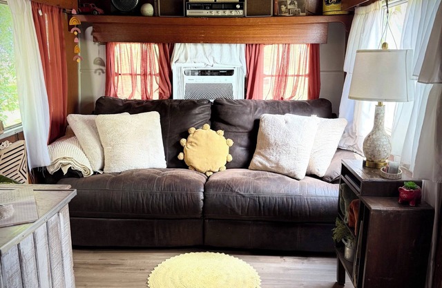 Vintage 1950’s campernThe Shack