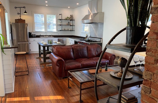 Vintage Modern Synthesis in the Heart of Winston-Salem