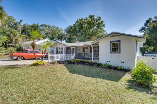 Vintage Mount Dora Cottage with Screened Porch!