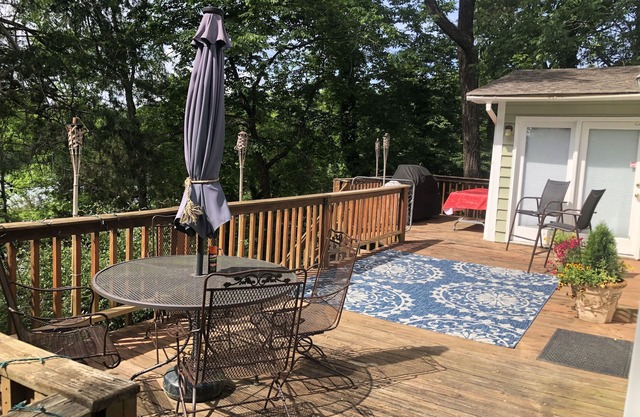 Visit UA and get a Lake Escape as a bonus!